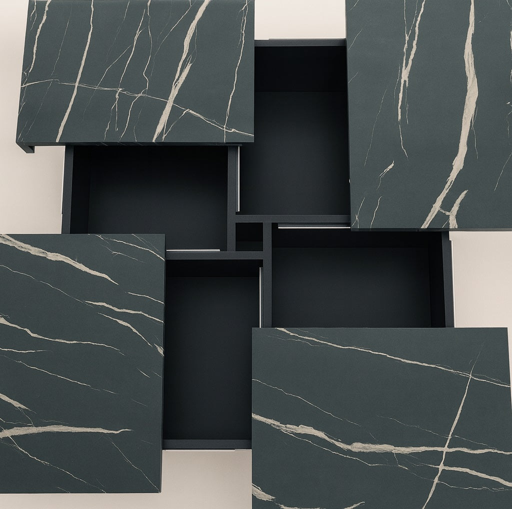 Table basse design avec rangement central et plateaux noirs effet marbre coulissants.