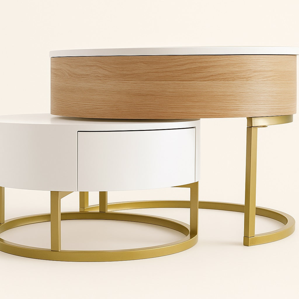 Détail de la table basse gigognes Nubo, table basse rondes avec structure métal doré.