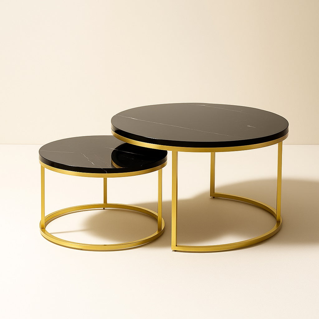 Table basse gigognes ronde Eclipso en marbre noir et métal doré, design moderne et chic.