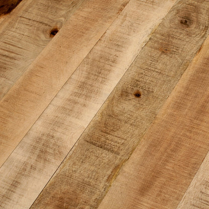 Gros plan plateau bois naturel, table basse ronde en bois avec veinage et texture authentique, table basse en bois