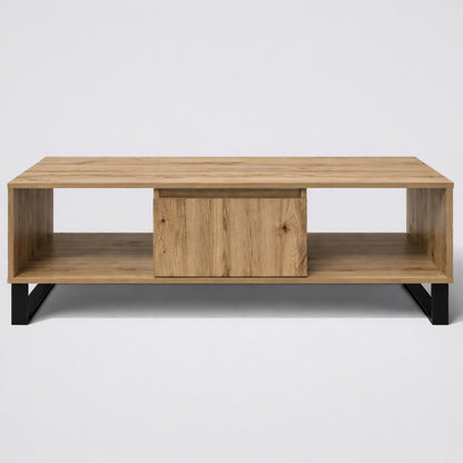 Table basse en bois CORÉA chêne clair, vue angle mettant en valeur les volumes et la finition naturelle.