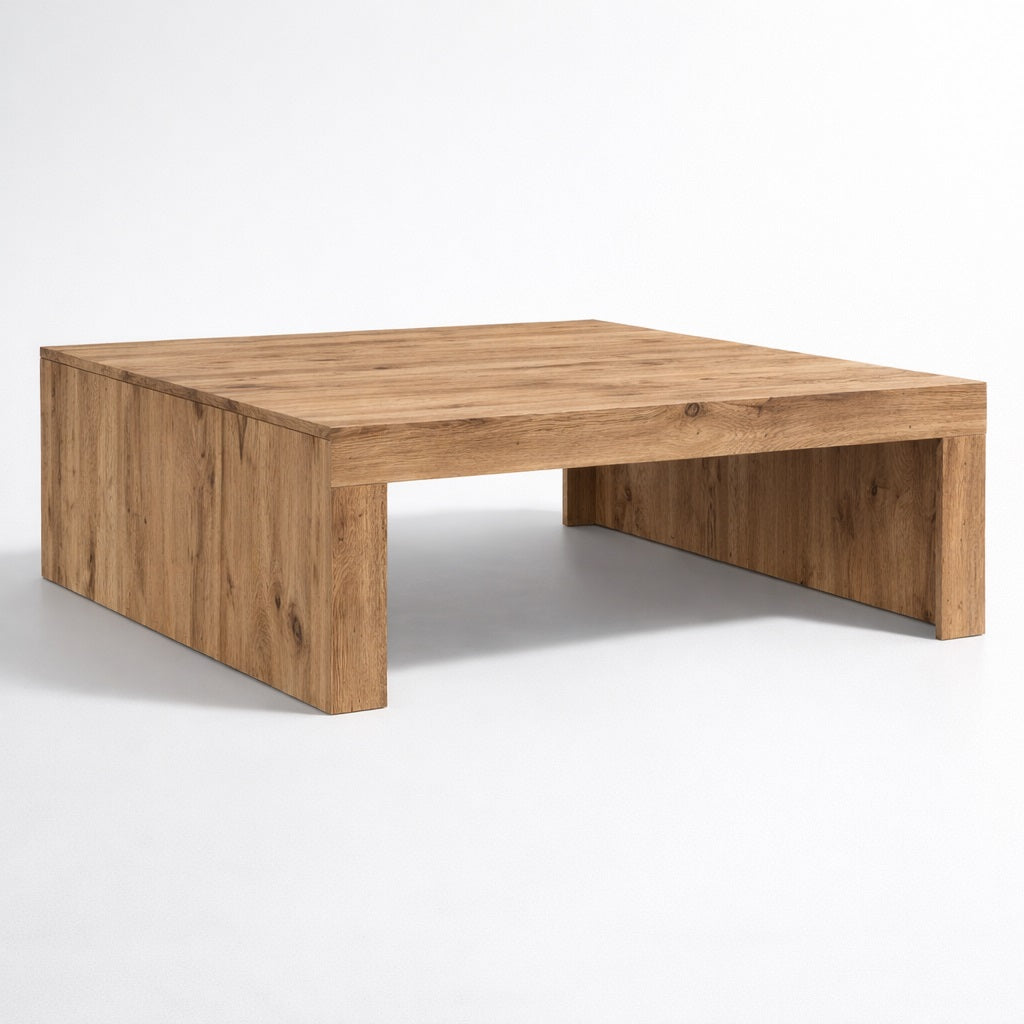 Table basse en bois vue en angle, table basse de salon contemporaine avec structure massive et finition naturelle.