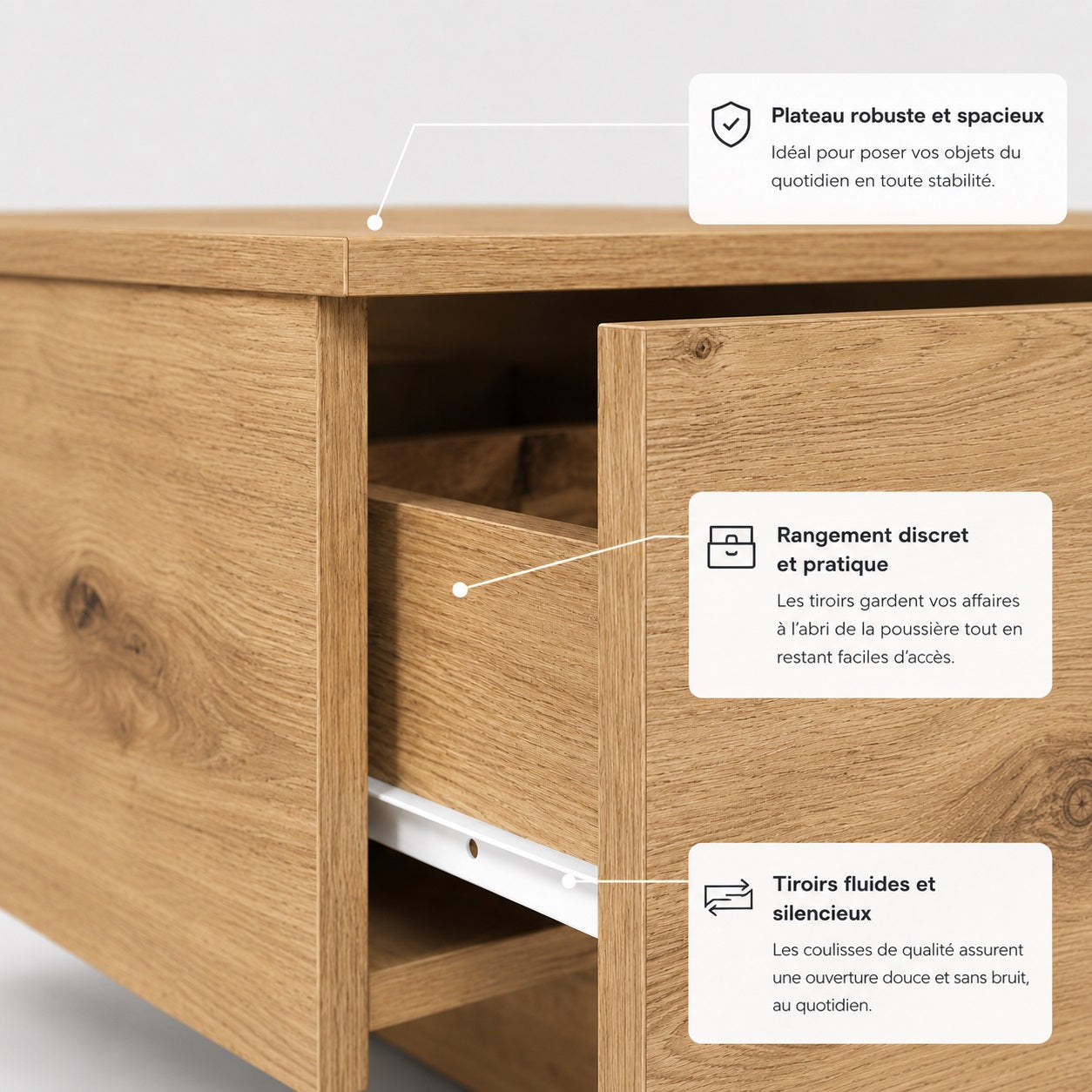 Détail de tiroir de table basse en bois, finition soignée et rangement pratique pour un salon moderne.