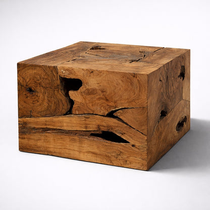 Table basse en bois de design vue 3/4, bois massif texturé et lignes sculptées pour un style unique et premium.