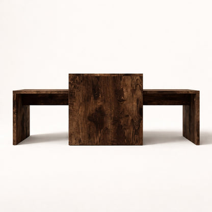 Table basse gigognes en bois chêne foncé vue de face, design massif et équilibré