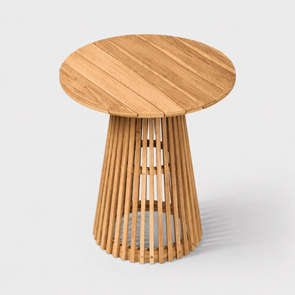 Table basse de jardin ronde vue du dessus avec plateau en bois, style table basse d’extérieure contemporaine.