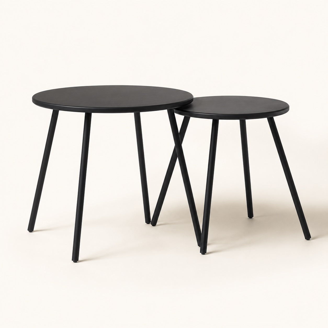 Table basse de jardin Orbyn noire design, lot de tables basses d’extérieur rondes en métal contemporain