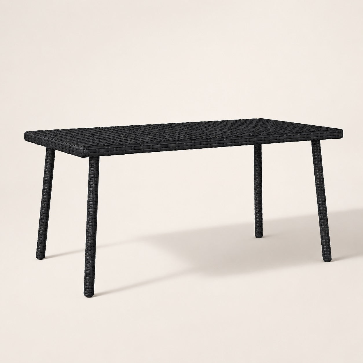 Table basse d’extérieur noire rectangulaire en résine tressée pour salon de jardin moderne