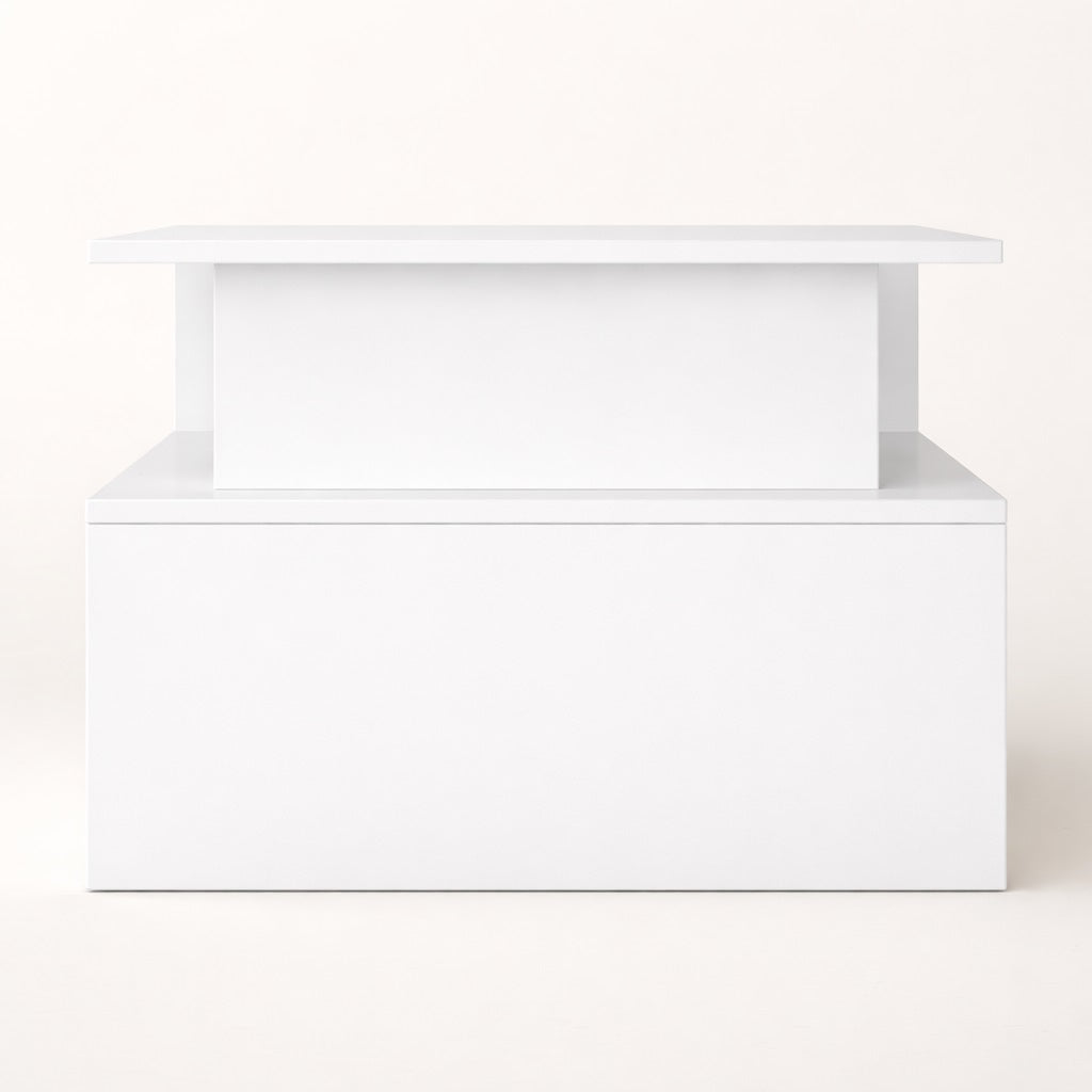 Table basse blanche au design structuré avec plateau épuré et niche centrale, table basse de salon moderne